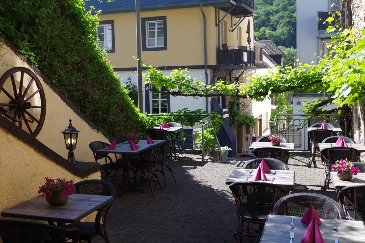 Gast Und Weinhof Beim Schneemann Hotel ฟาลวิก ภายนอก รูปภาพ